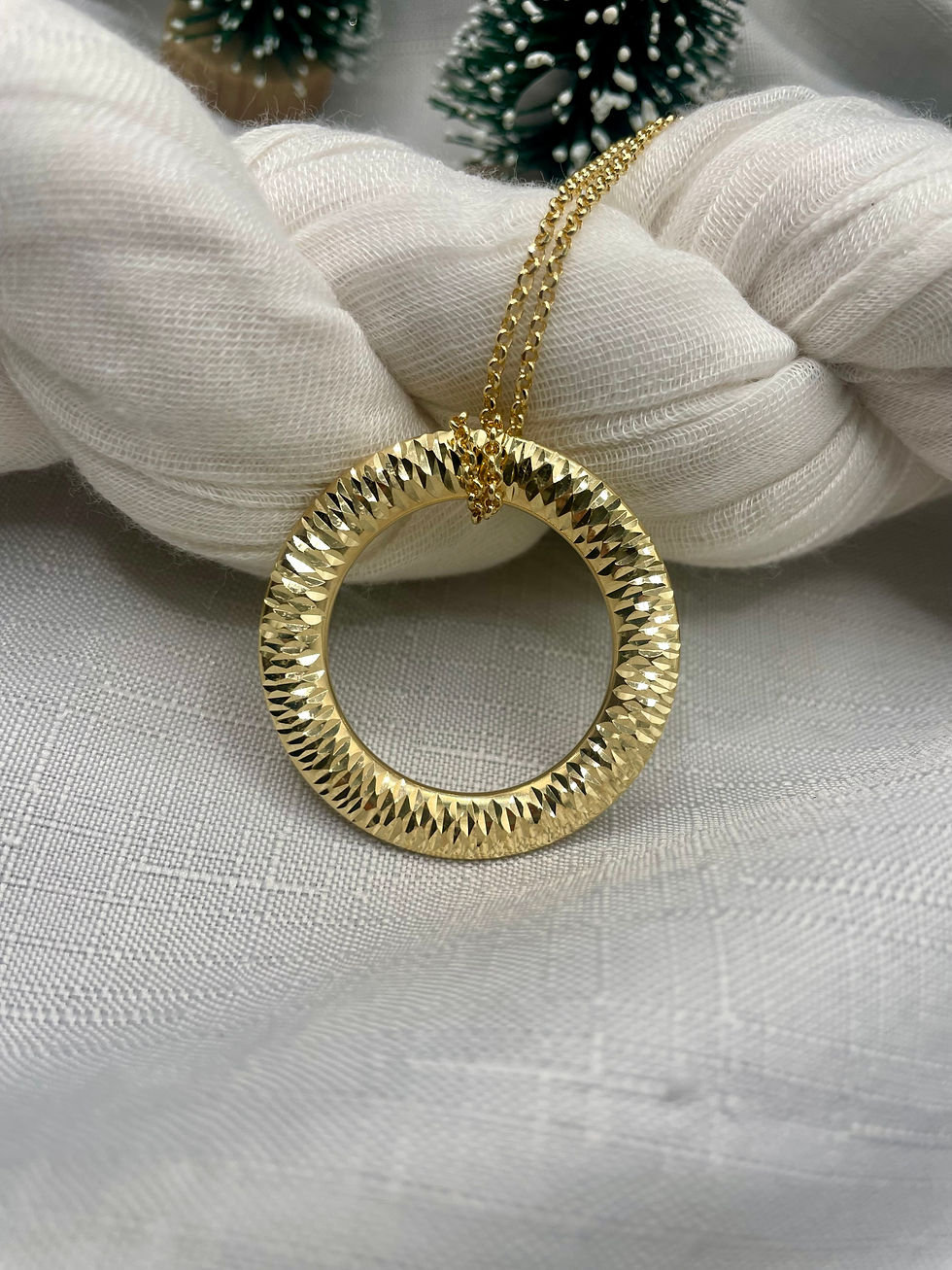 Thumbnail: Diamond Cut Open Circle Necklace