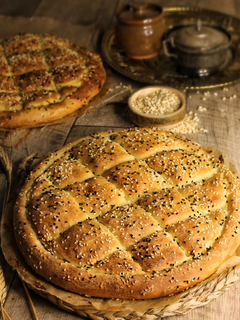 Vegan Turkish Pide Bread (Ramazan Pidesi)
