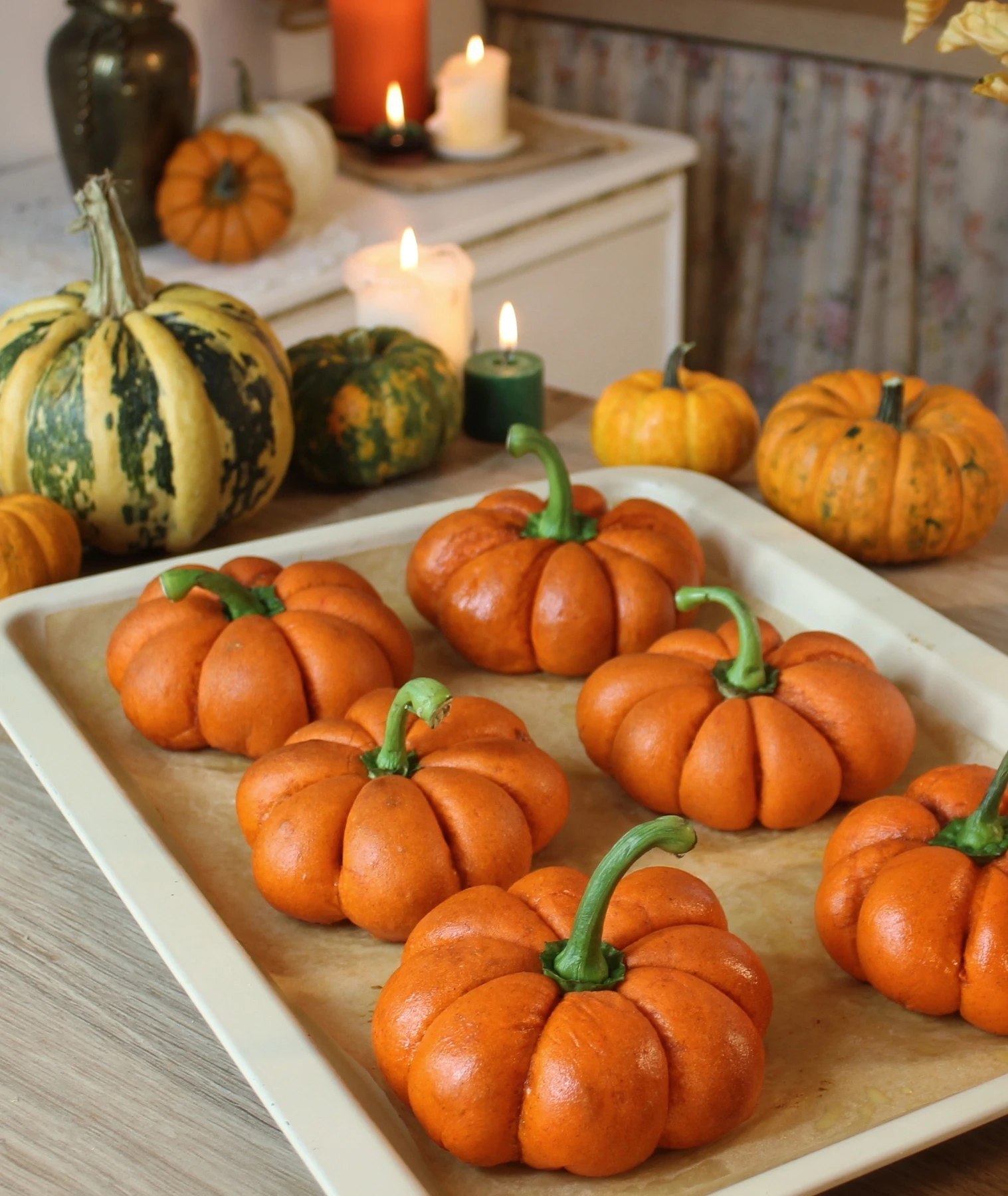 Pumpkin Cheesecake Stuffed Bread Rolls