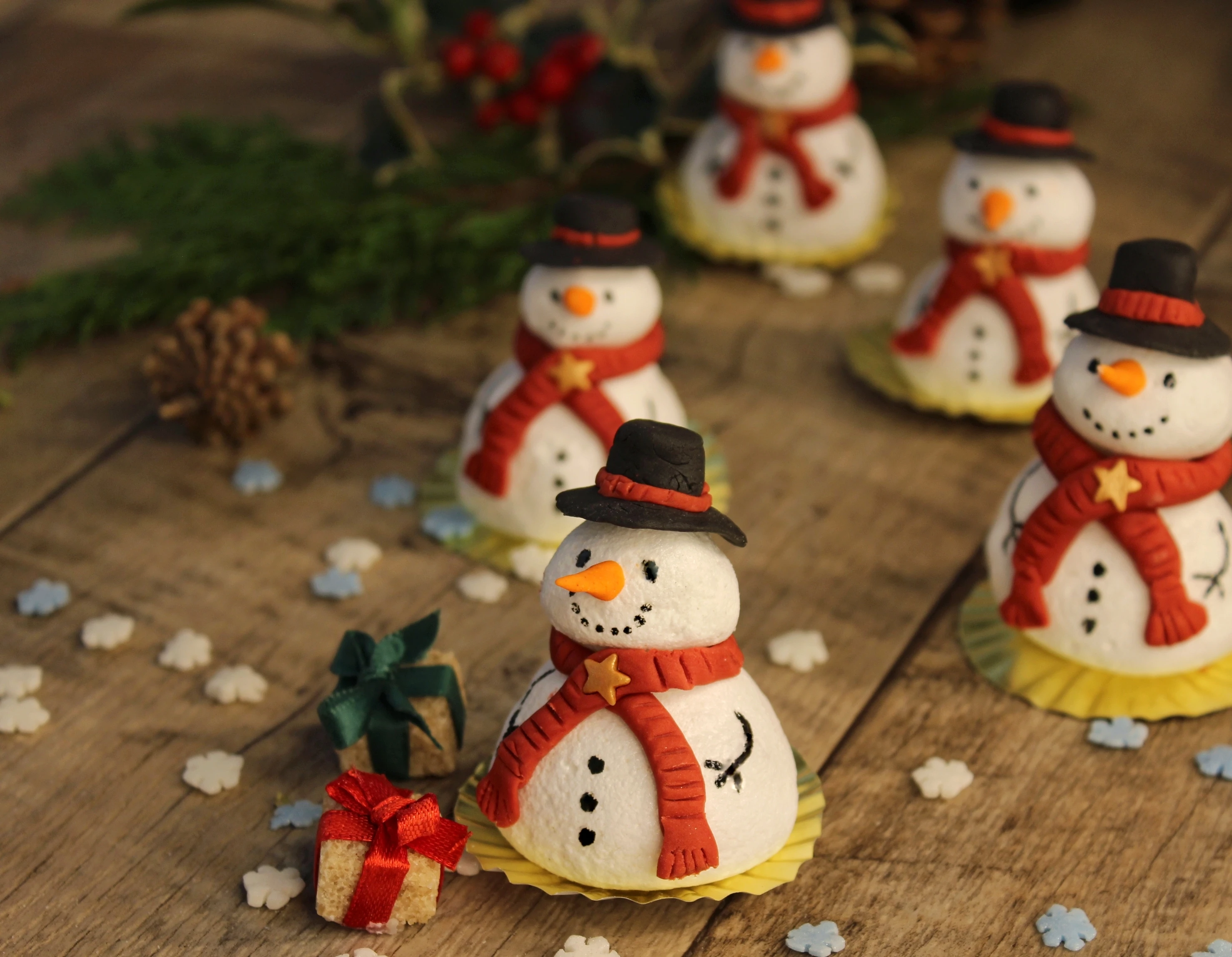 Snowman Meringue Cookies