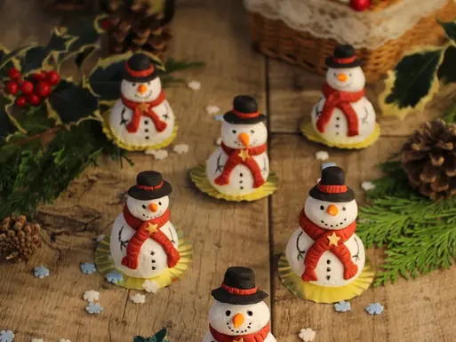 Snowman Meringue Cookies (Vegan & Gluten-free) 