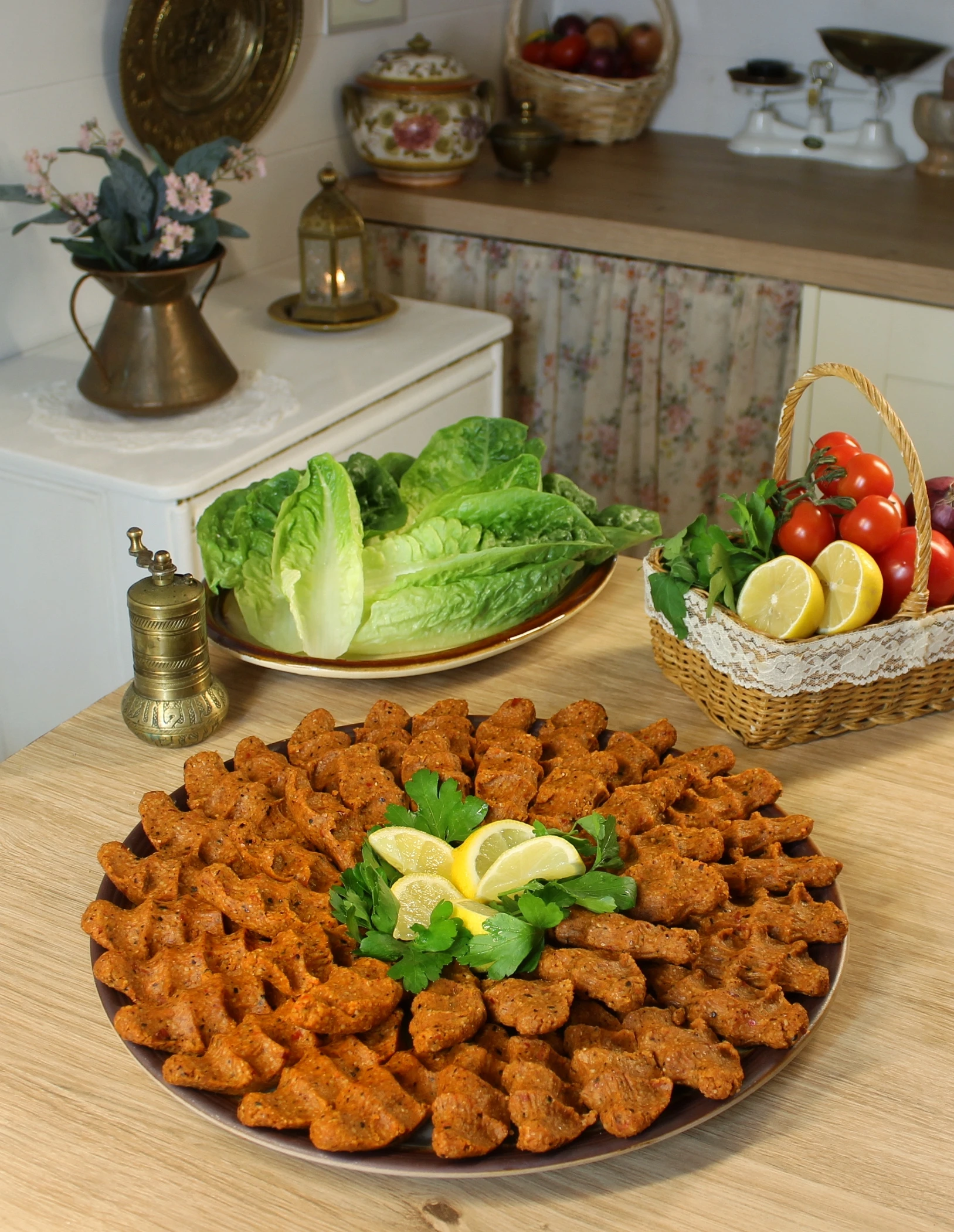 cig kofte   Çiğ Köfte: Vegan Meatballs