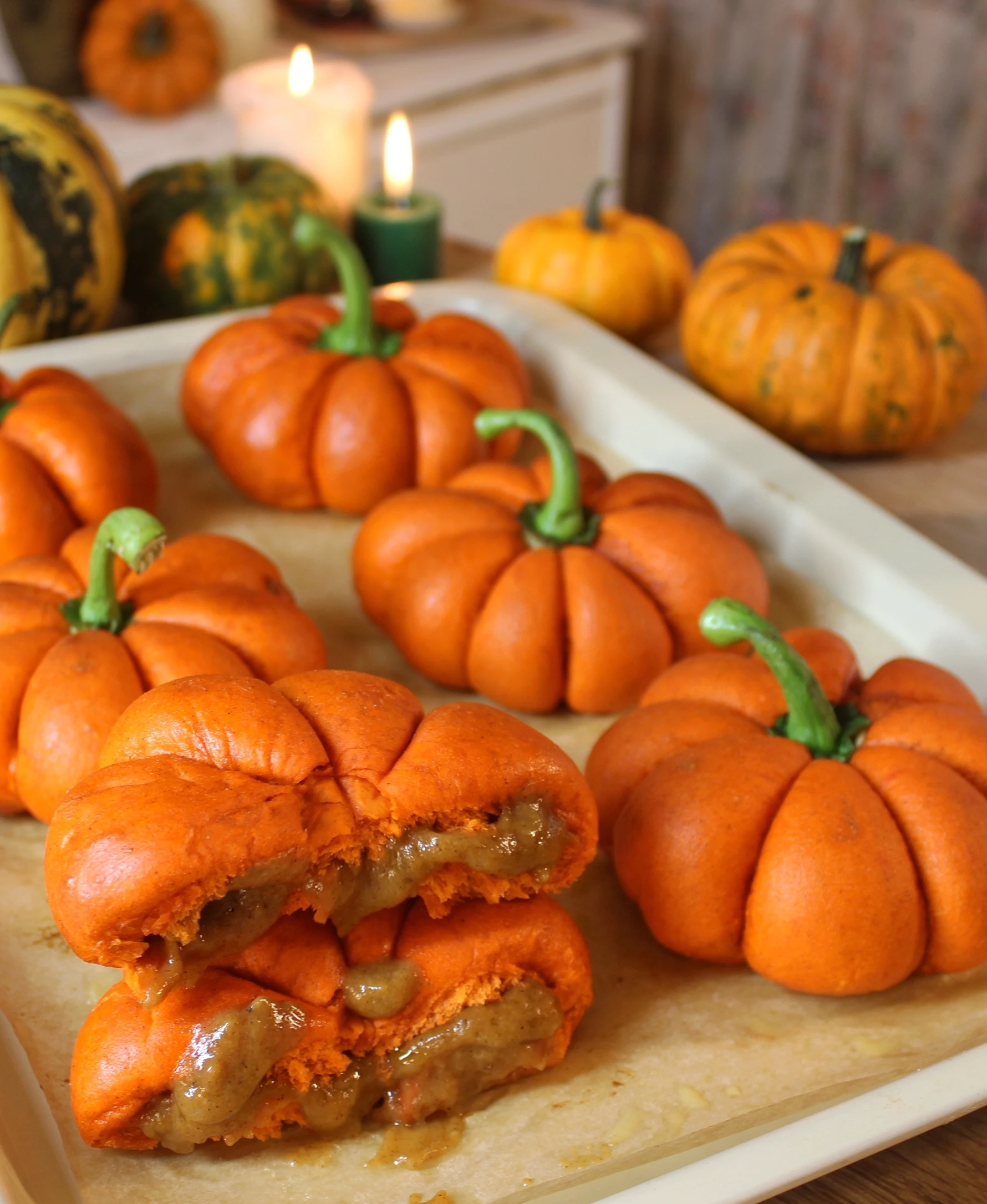 Pumpkin Cheesecake Stuffed Bread Rolls