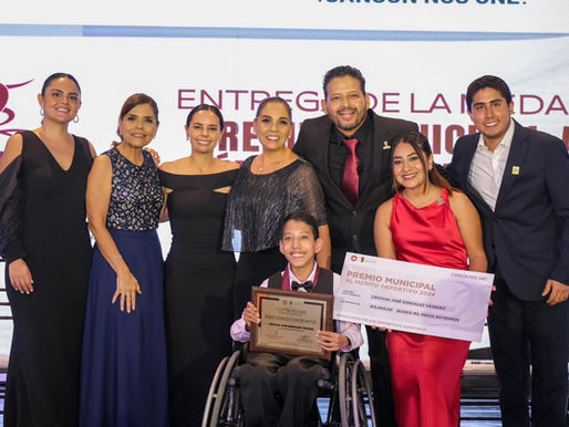 Premian a ganadores del Mérito Deportivo