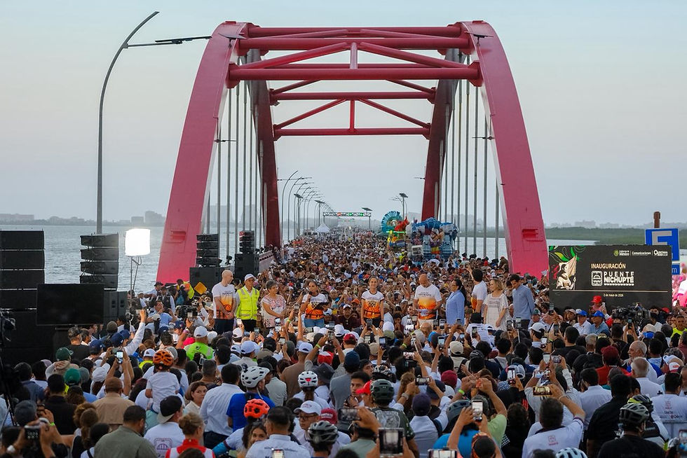 Ambiente de fiesta al inaugurar Puente Nichupté