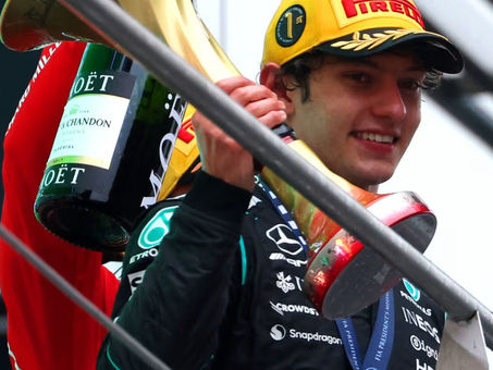 Logra Antonelli su primer triunfo en Fórmula 1