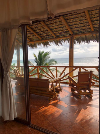 Vista desde la habitación - bambu - balcón - Seaside Garden Ecolodge Mompiche