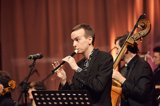 アイスバ−グのブラウンのアンサンブル