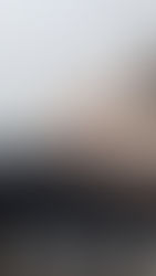 Look confortável com legging e top, que é ideal para leitura e lazer