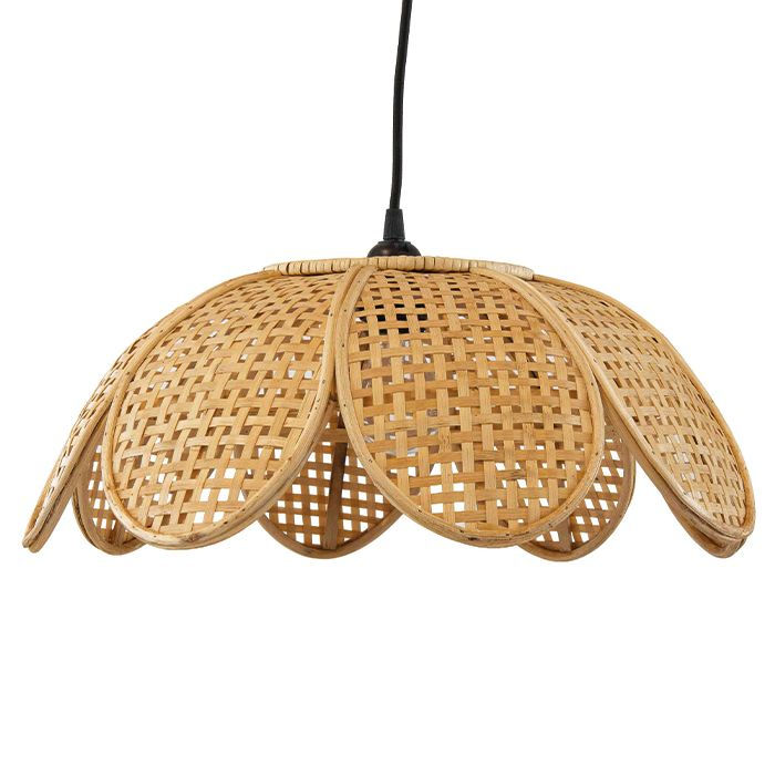 rotan hanglamp in de vorm van een bloem
