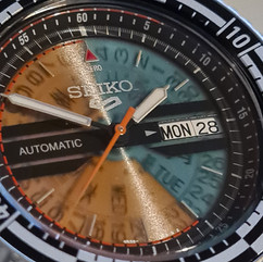 Seiko 5 SRPJ41 Kosuke Kawamura Limited Edition