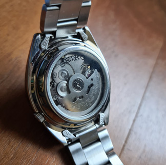 Seiko 5 SNXS73