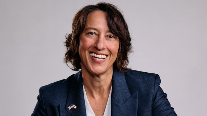 Change Is Coming: Leading Through Crisis with Janelle Kellman