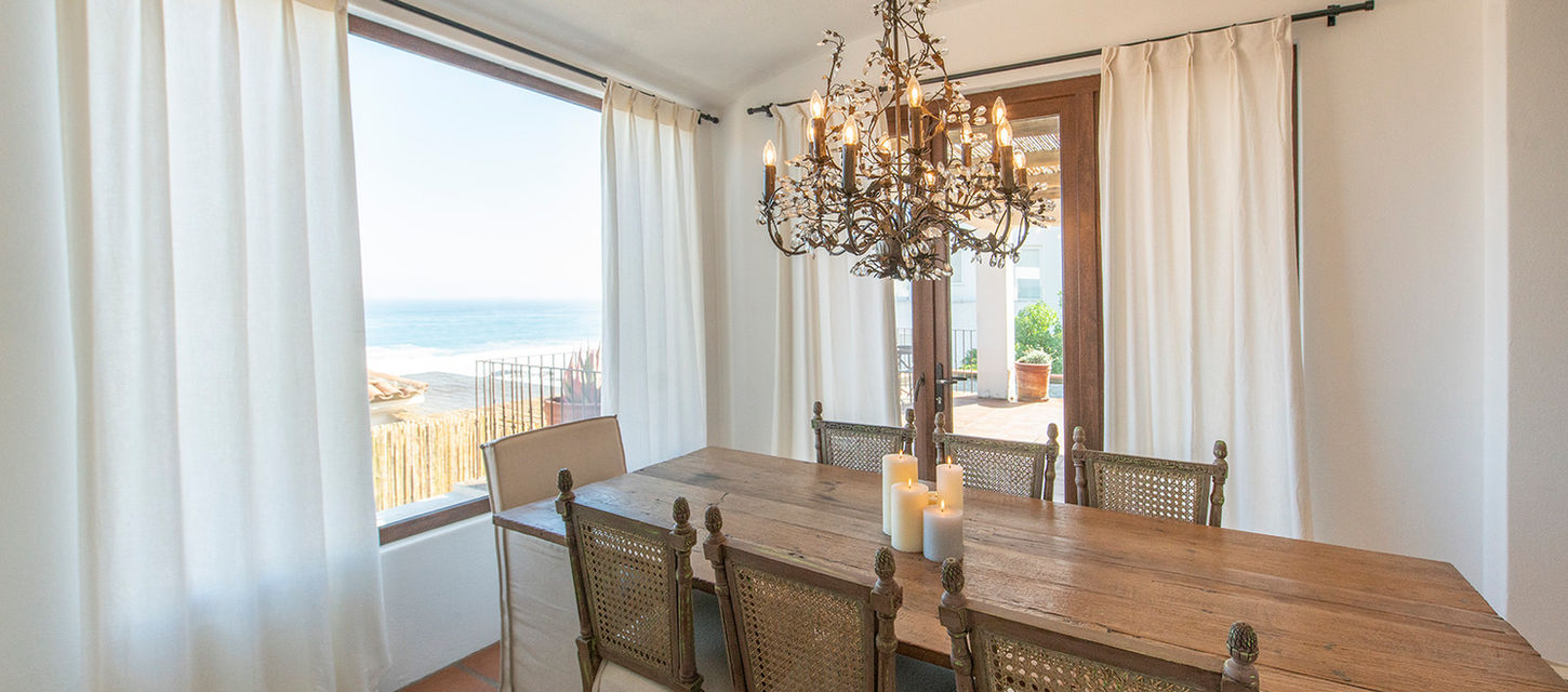 Vista al mar comedor en casa de tortugas de cachagua