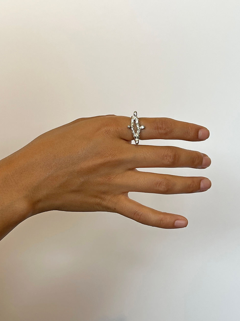 Thumbnail: Kiros ring