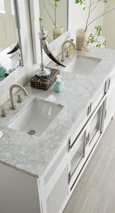 White marble bathroom vanity