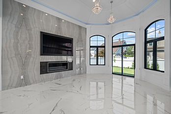 MODERN FAMILY ROOM