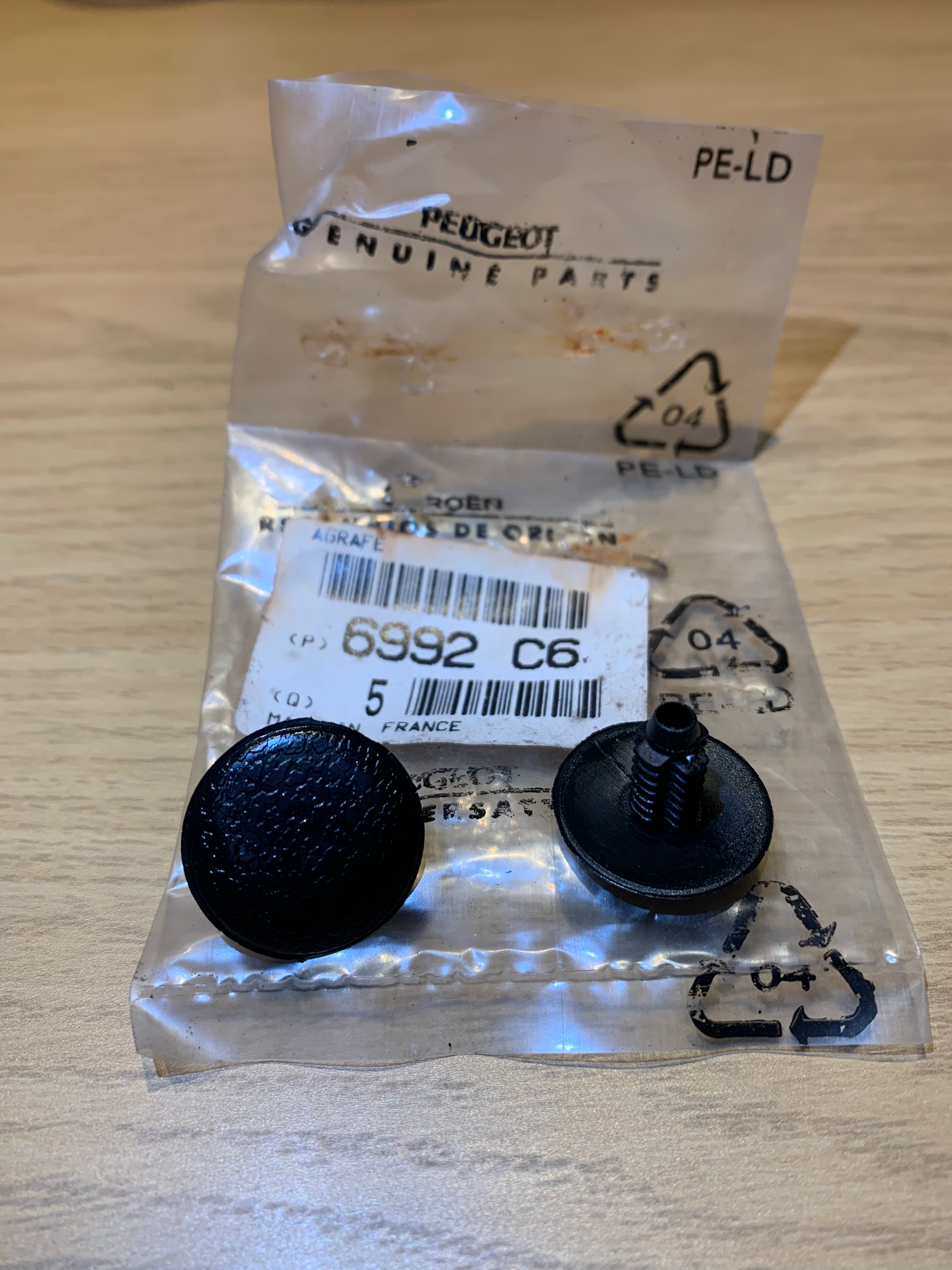 Citroen Fastening Clip, N.O.S 6992.C6