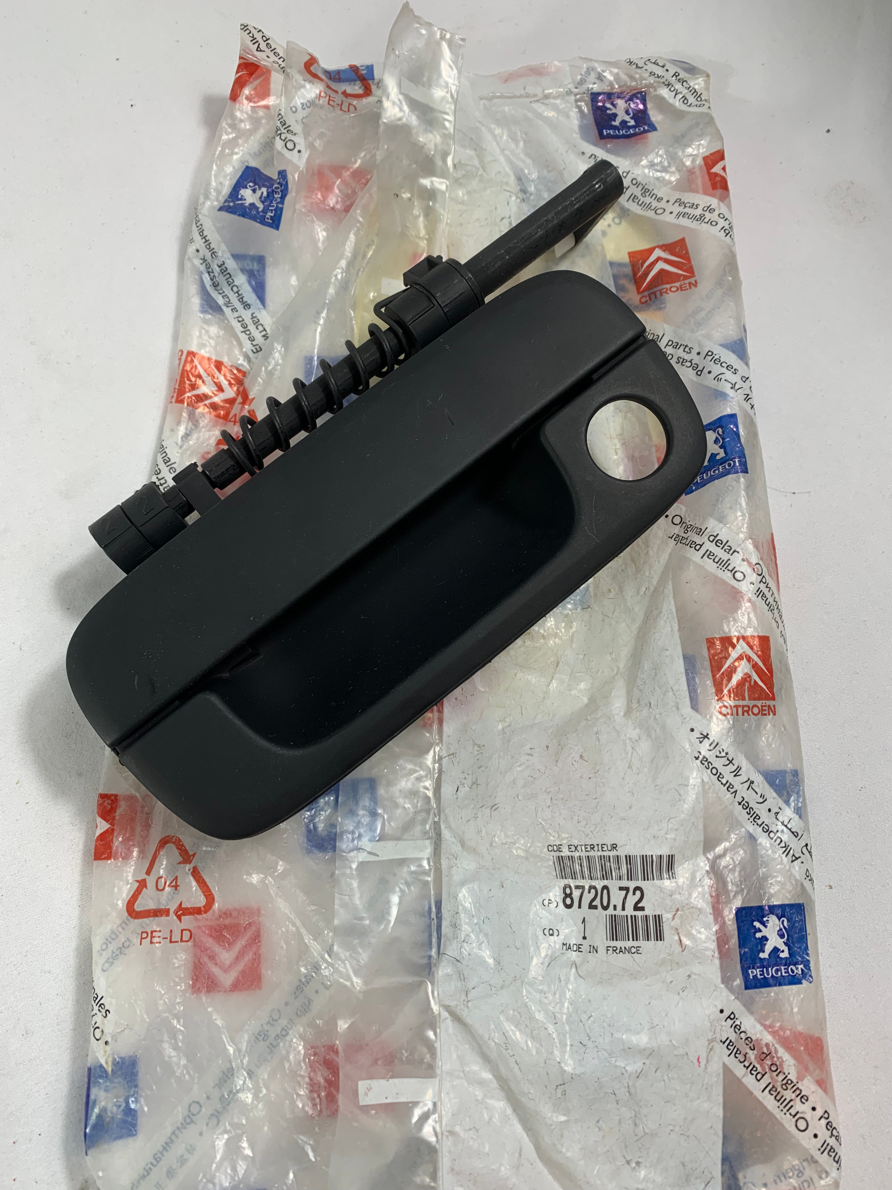 Peugeot Partner and Citroen Berlingo Passenger's Side Door Handle, N.O.S 8720.72