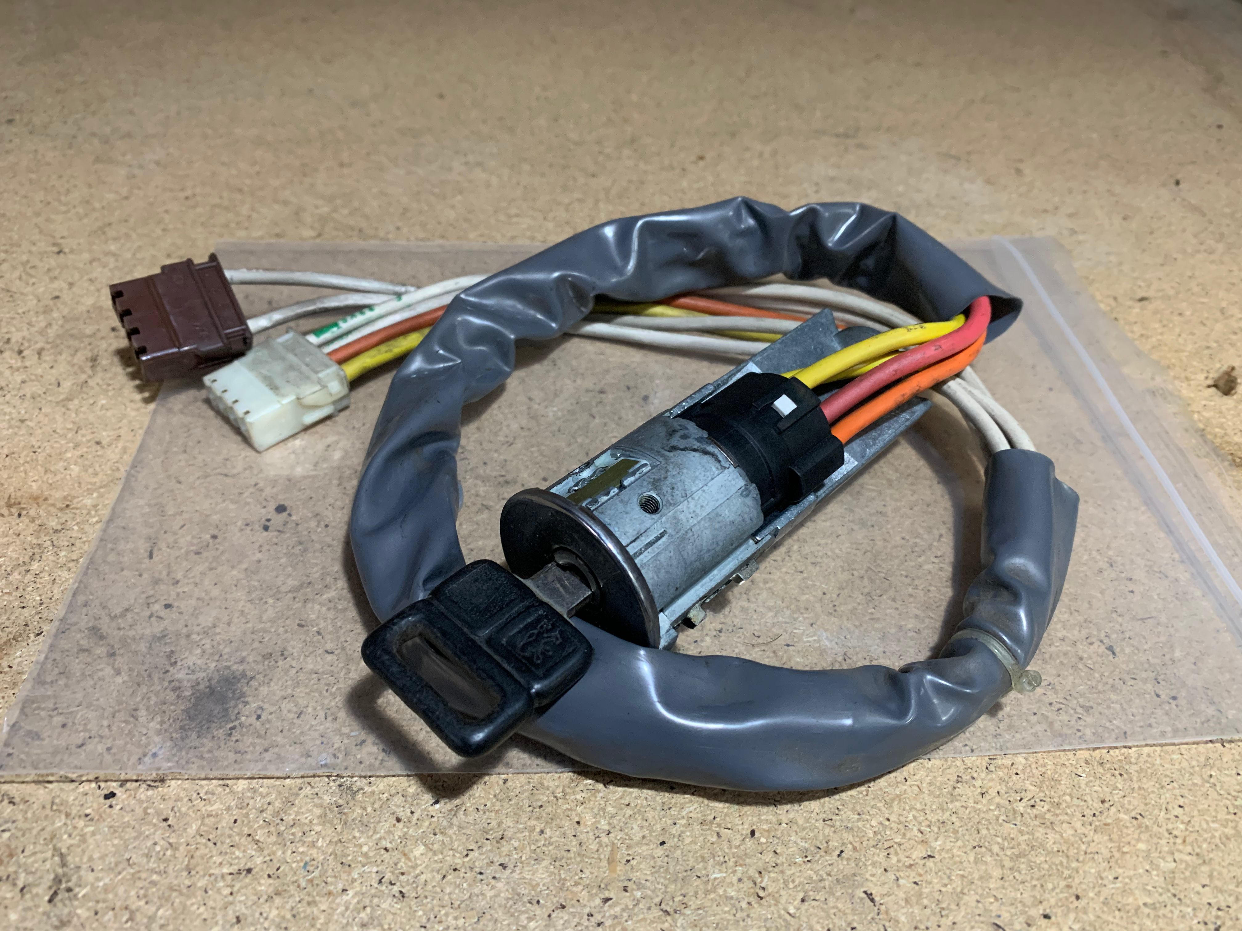 Peugeot 205 GTI Ignition Barrell and Key, Phase 1