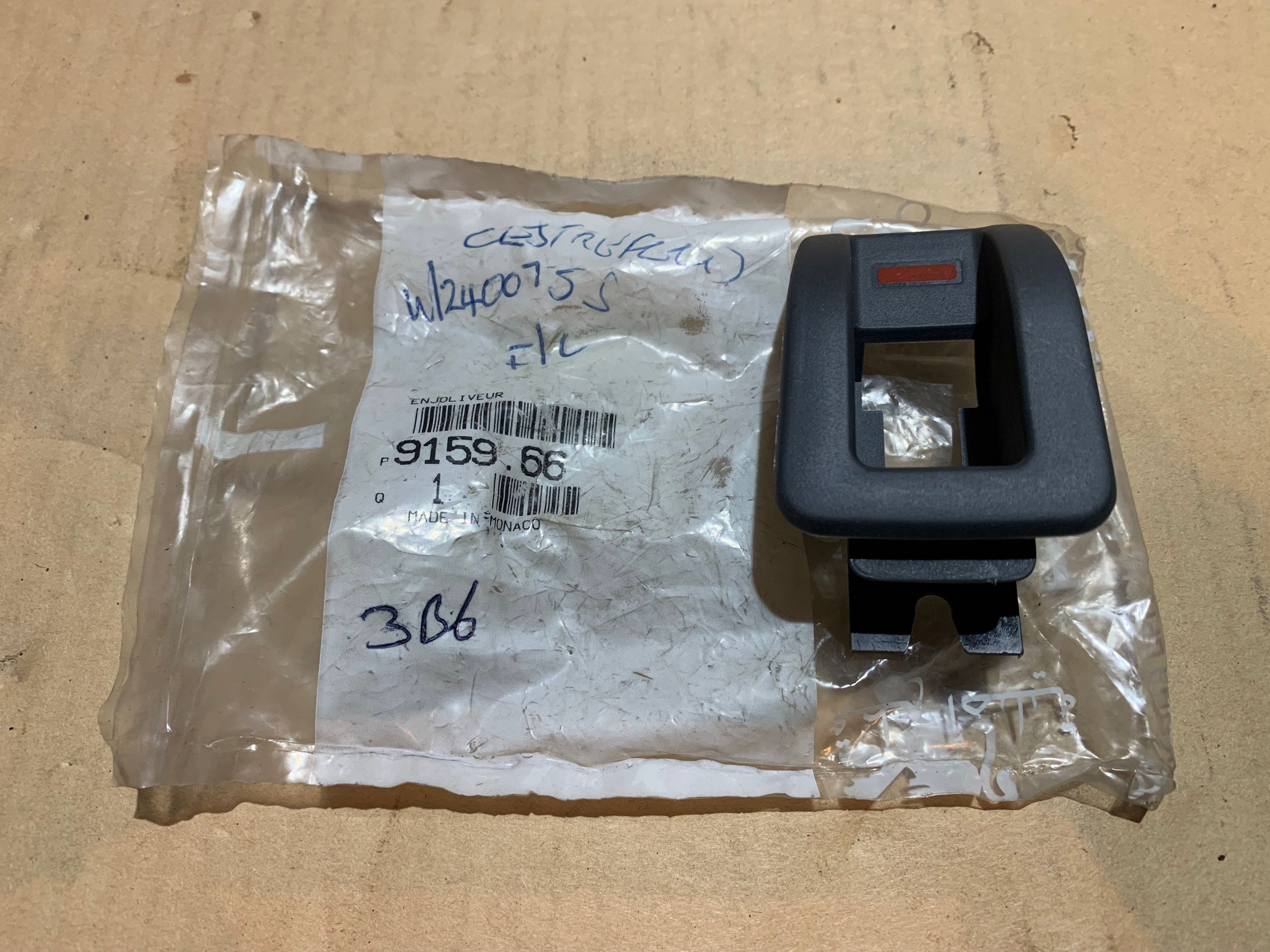 Peugeot 306 Door Pin Surround , Storm , N.O.S , 9159.66