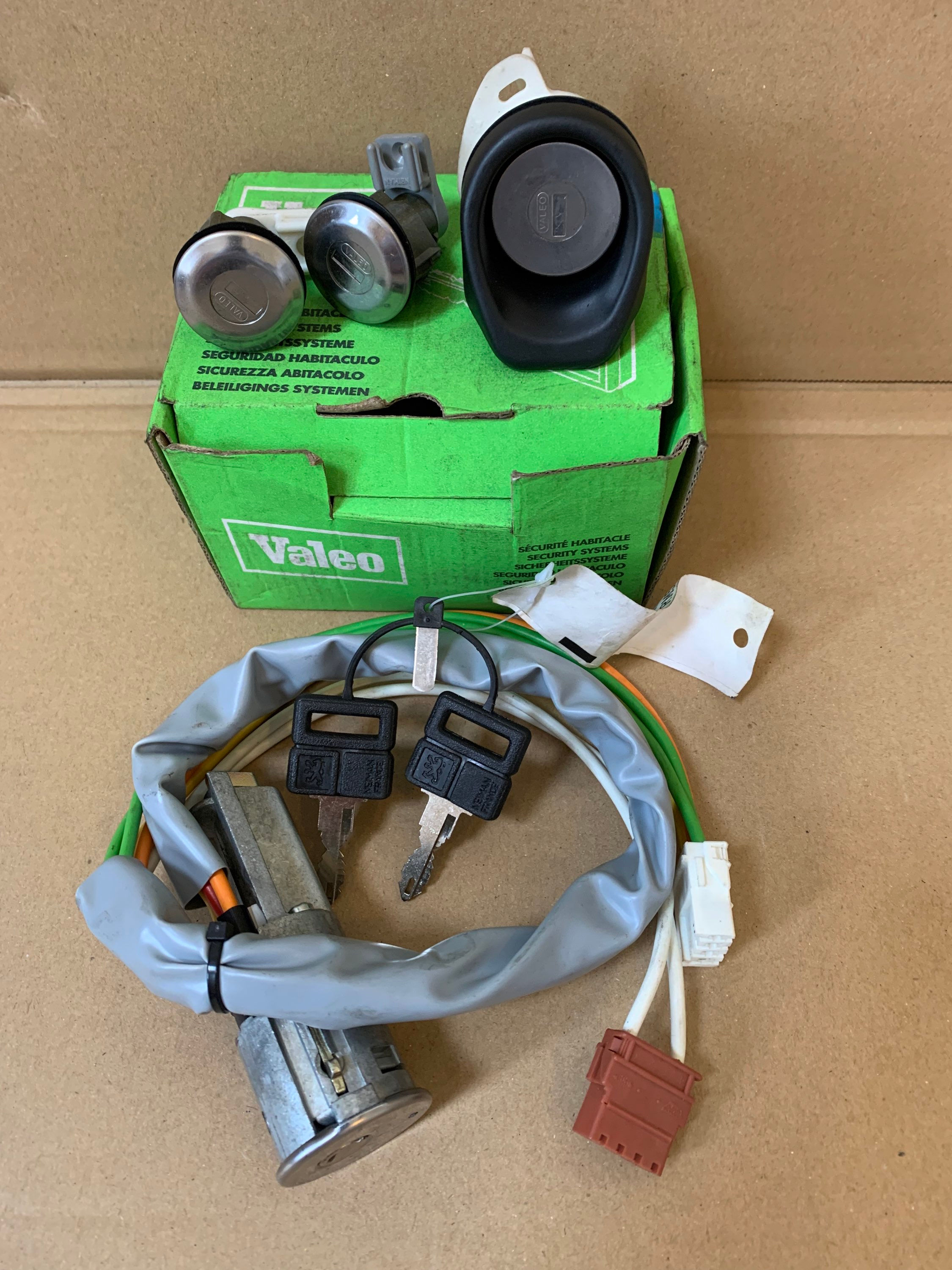 Peugeot 205 Valeo Full Lock & Ignition Set, Phase 1.5/2,  N.O.S 4162.G3 