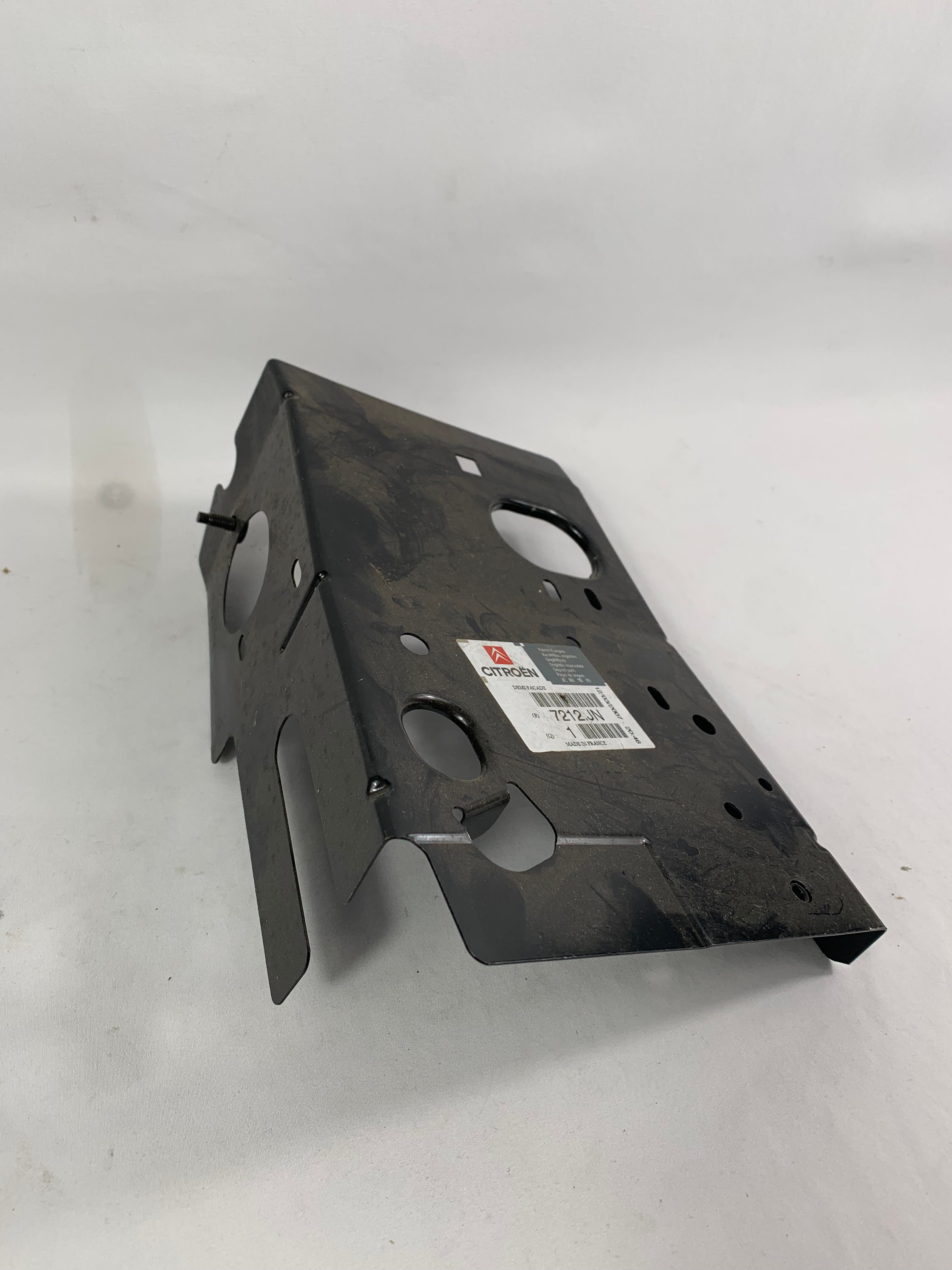 Citroen SAXO Front Panel, N.O.S 7212.JN