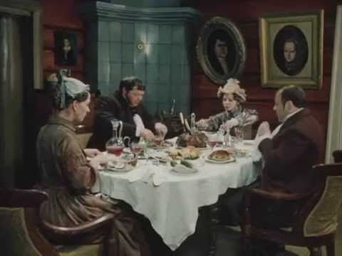 Обед у Собакевича. Щи, бараний бок, ватрушки, индюк ростом с теленка, начиненный рисом, яйцом, печенками