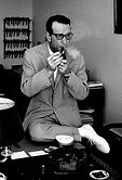 Georges_Simenon_(1963)_without_hat_by_Erling_Mandelmann.jpeg