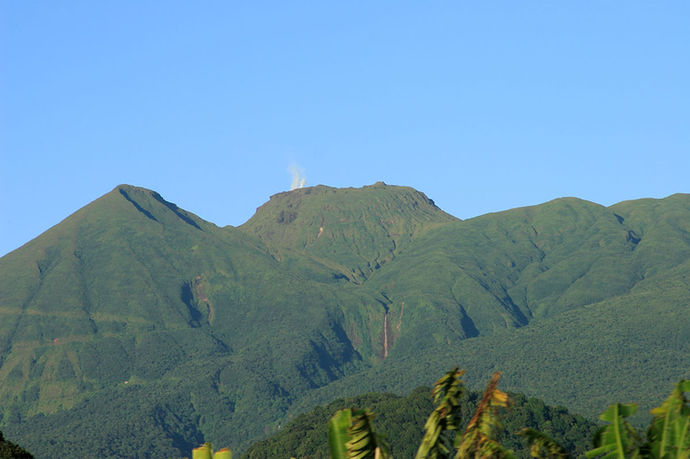 decouvrir-volcan-soufriere-guadeloupe.jpg