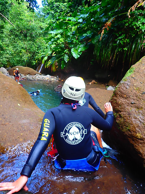 Faites du canyoning en toute sécurité avec Canopee Forest Adventure