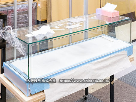【 「日本刀展示用/引き出し式大型ショーケース」の製作が進行中 】