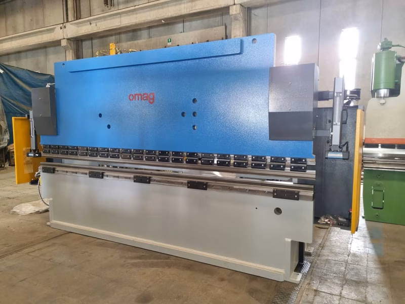 Used sheet metal press brake OMAG PHB 10036 – CNC CPC123, 4 axes, 100 ton, 4050 mm, immediate delivery