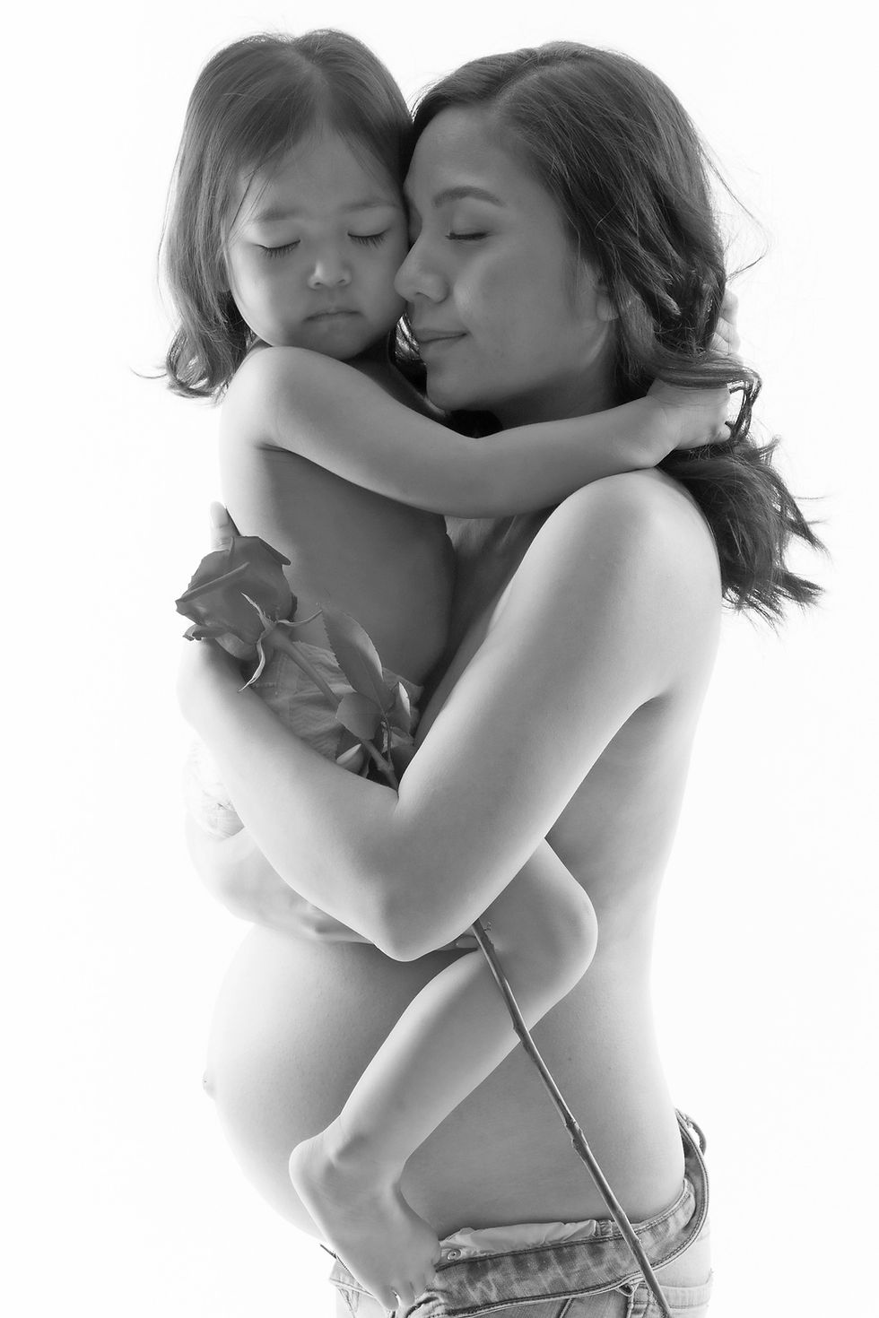 $299 affordable maternity photoshoot near me