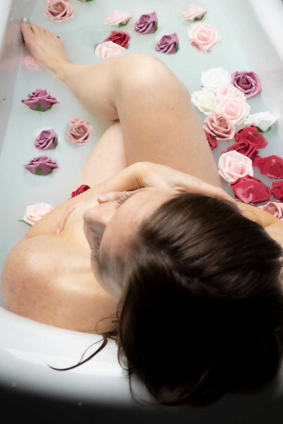 Valentines day boudoir photography www.talsstudio.com/boudoir 646-300-2216  Between your work life and personal life, sometimes it seems that there is no time for private life. Your true self comes out best when you express yourself like no one is watching. At TALS Studio, we embrace feeling confident in your own skin, and we want to capture your elegance.  If you have been looking to truly express yourself through elegant and inviting photography, follow the link below, and book a Boudoir Photoshoot with TALS Studio today for just $199! In 1 hour, we will make you feel better than you've ever felt before.  Questions? Give us a call at 646-300-2216  BOOK NOW www.talsstudio.com/boudoir