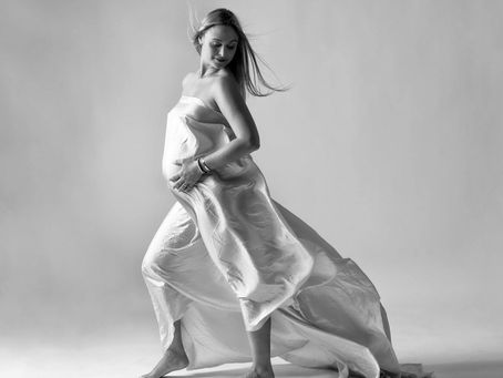 Maternity + Pregnancy Photoshoots by Professional Photographer in NYC-Only $249