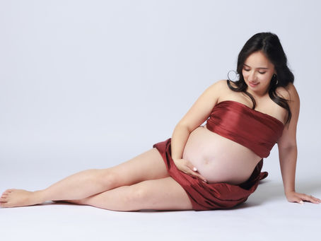 Professional Maternity Photographer at Tals Studio in NYC