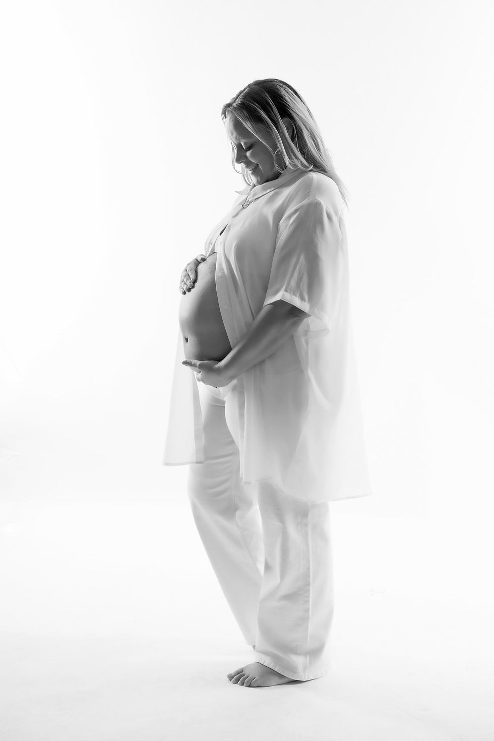 Affordable Maternity Photoshoot for $299 in NYC