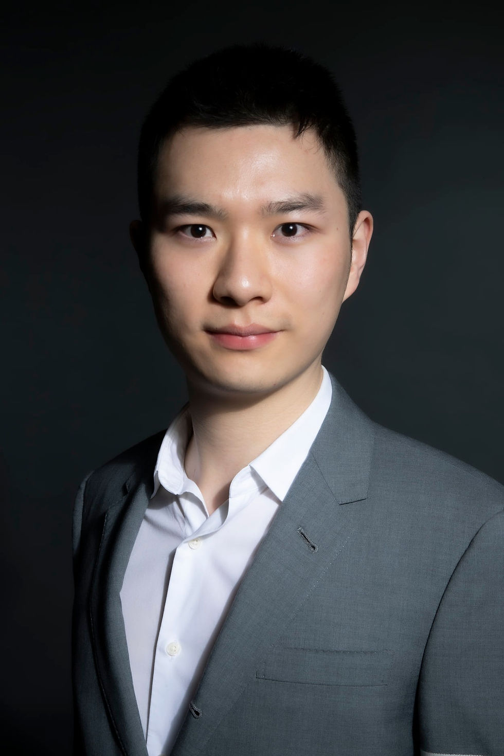 Headshot Photographer in New York City Same Day Service at Tals Studio for Professionals, Linkedin
