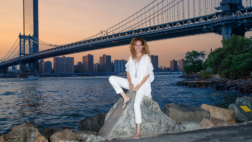 Manhattan outdoor photography session for lifestyle portraits with Tals Studio NYC 1-hour package