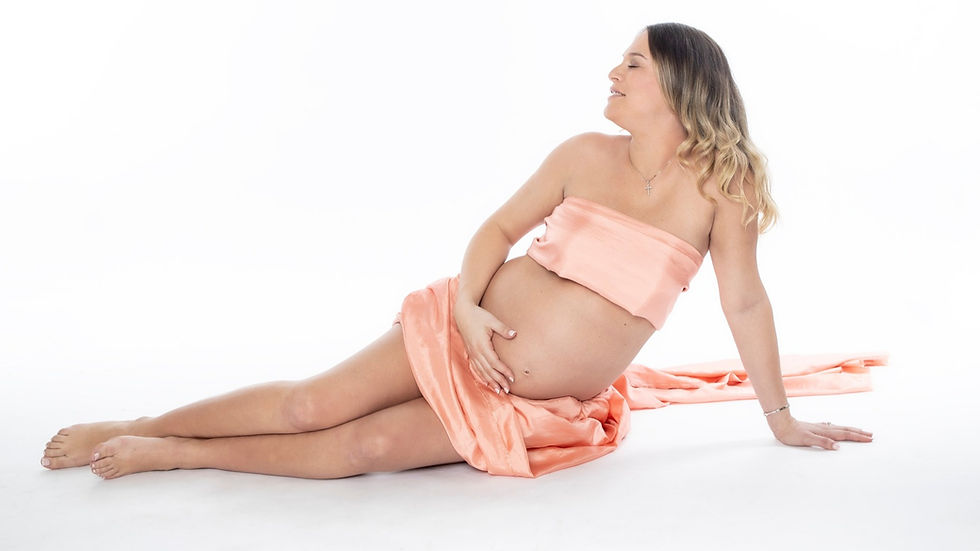 Maternity Photographer Near Me