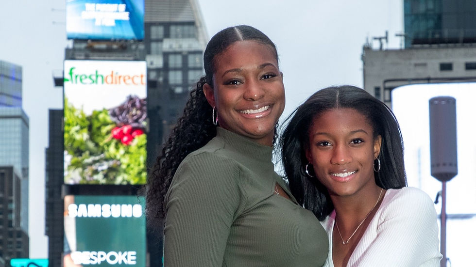 Outdoor Manhattan Lifestyle Photography Session 4Hr Professional Lifestyle Photographer $499