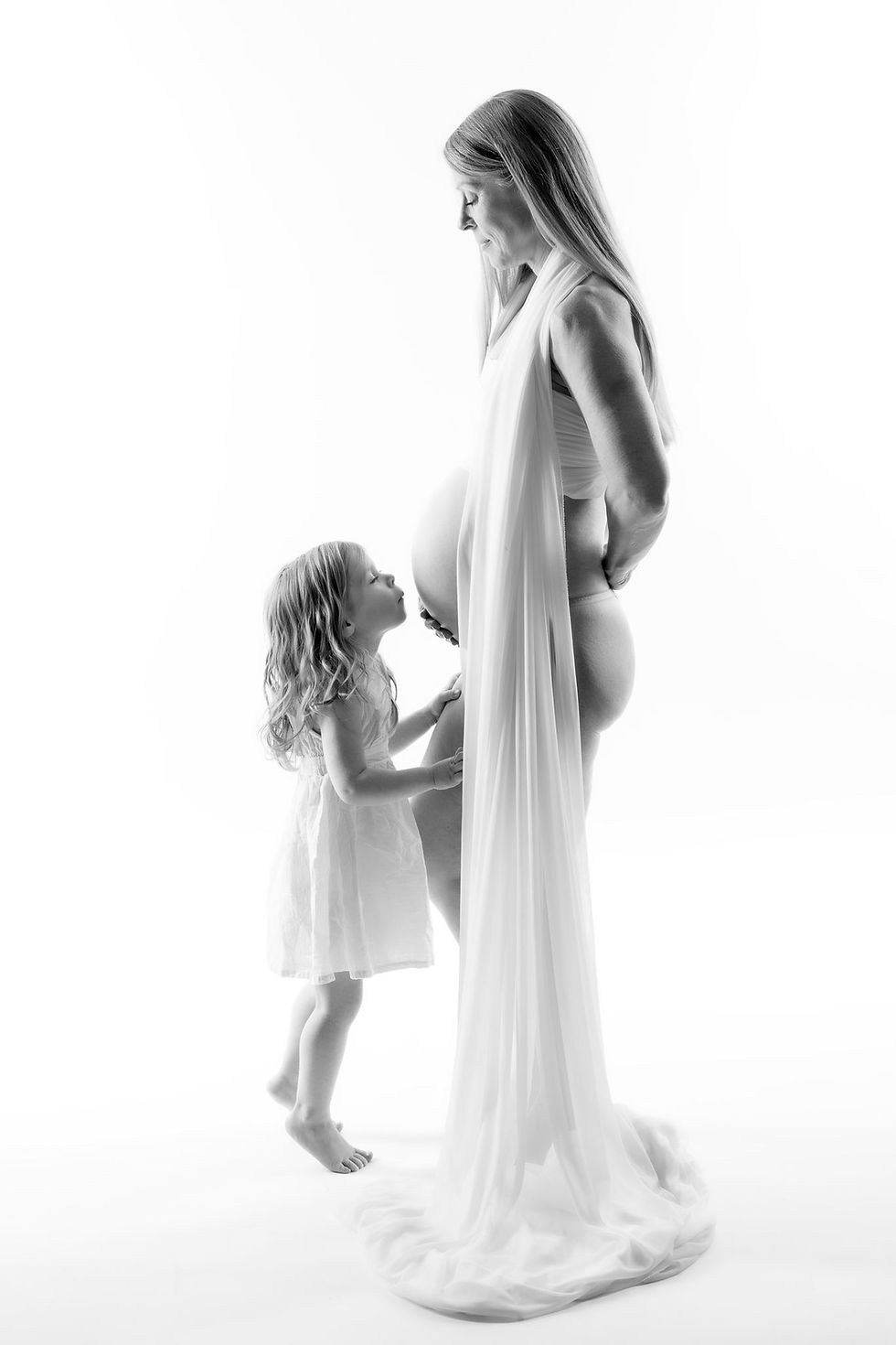 Maternity Photoshoot Couple pregnant mom