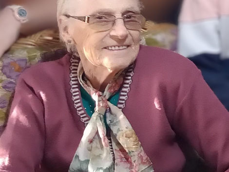 "Ayuda Idónea" Elsa Gallardo de Herrera