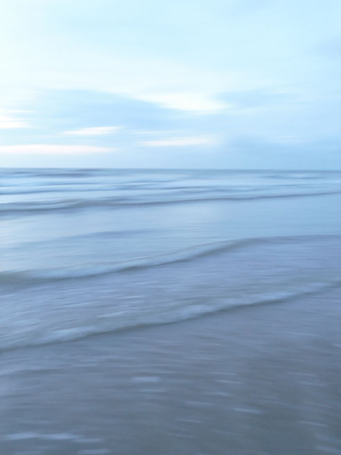 blurred ocean.JPG