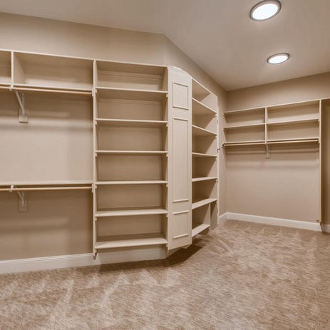 Telluride II - Master Closet