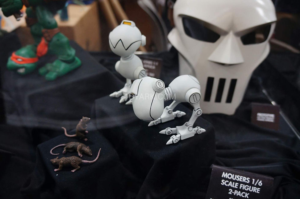 SDCC2015-Mondo-Booth-009.jpg