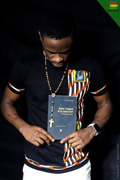 Mon Fils, Tu As Déjà Lu La Bible ?