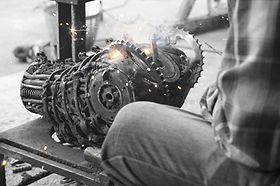 Alien table scrap metal artwork - Small size