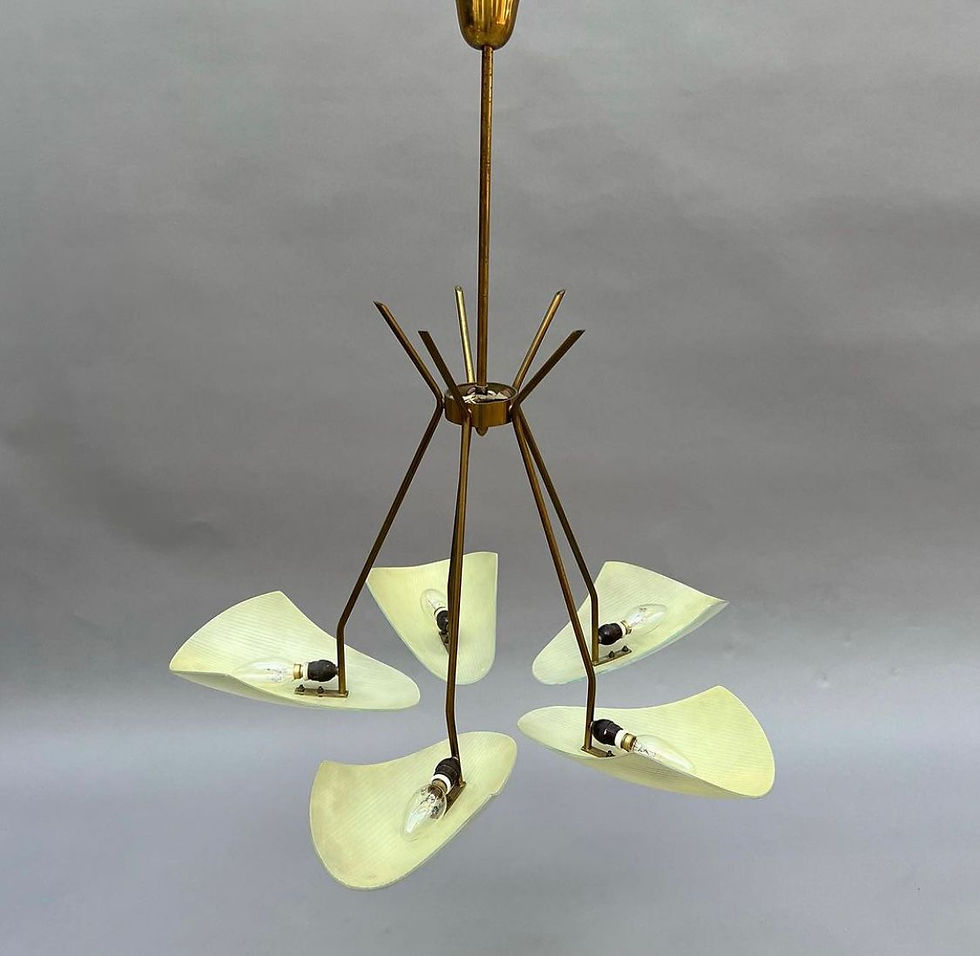Miniatura: Lampadario con bracci in ottone e petali di Murano design '50